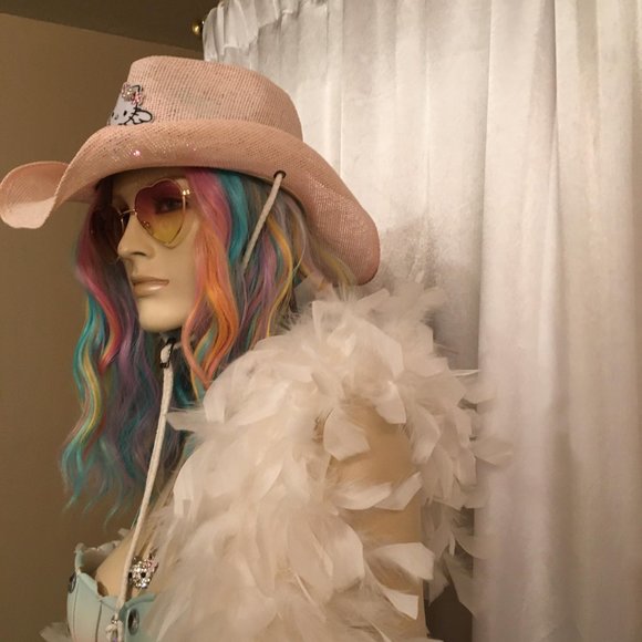 ADORABLE vintage cotton candy pink cowboy hat with hello kitty and crystals! - Picture 3 of 10